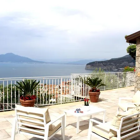 Mirasorrento Nyaraló Sorrento